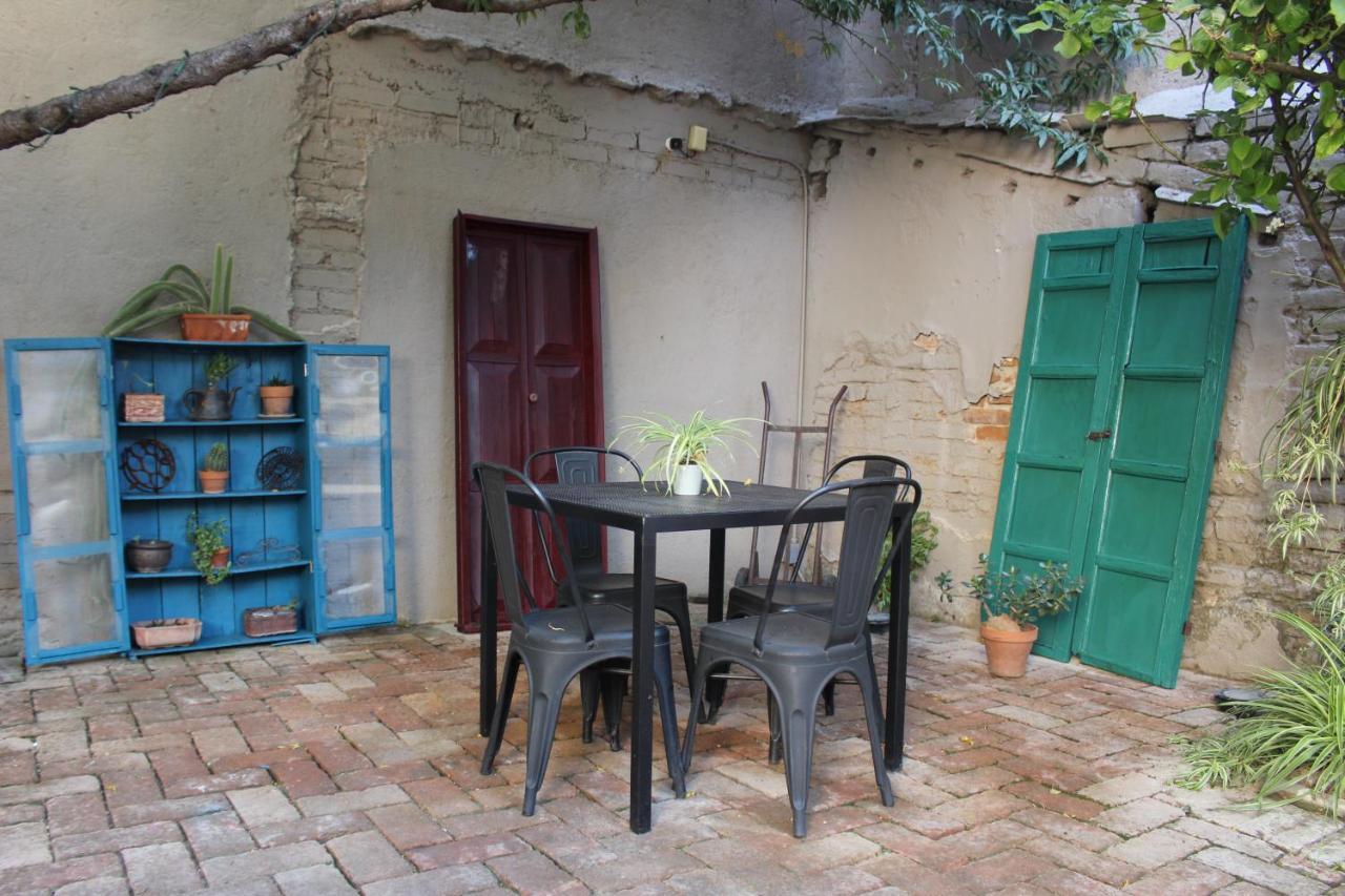 Entre Patios Hotel Boutique レオン エクステリア 写真